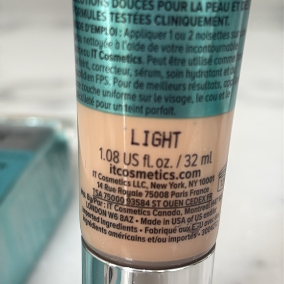 π₯ NEW IT Cosmetics Cc+ Foundation Oil Free Matte Color Light Full Size 1.08 oz - Picture 3 of 4